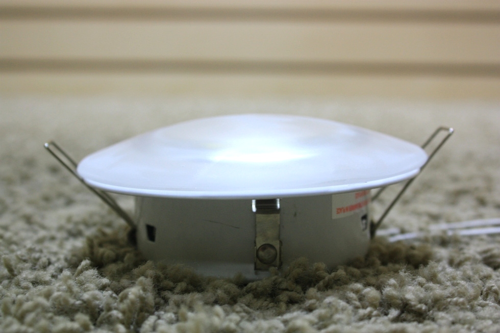 USED RV INTERIOR LIGHT FIXTURE MODEL L9100 WITH LED BULB FOR SALE RV Interiors 