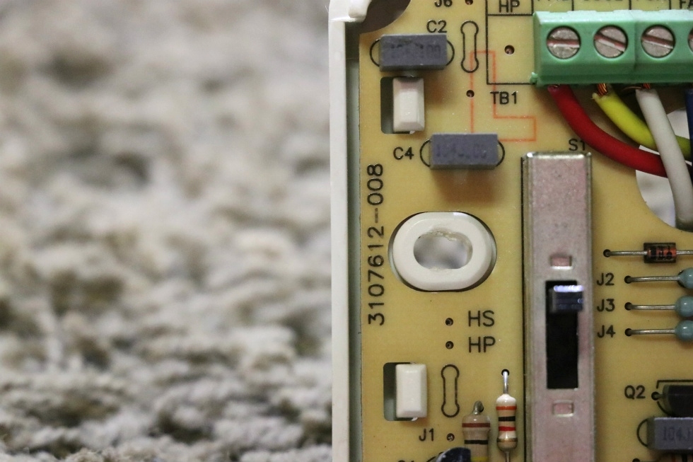 RV Interiors USED 3107612.008 DUOTHERM BY DOMETIC THERMOSTAT RV PARTS