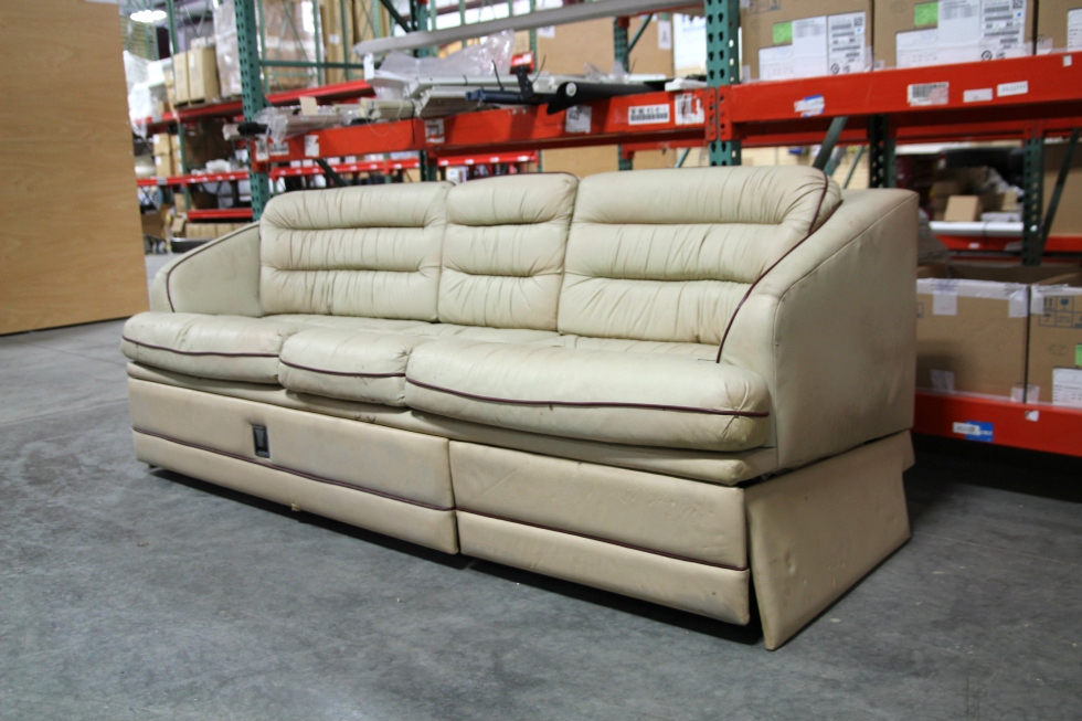 RV Furniture USED RV/MOTORHOME VILLA INTERNATIONAL SOFA COUCH FROM