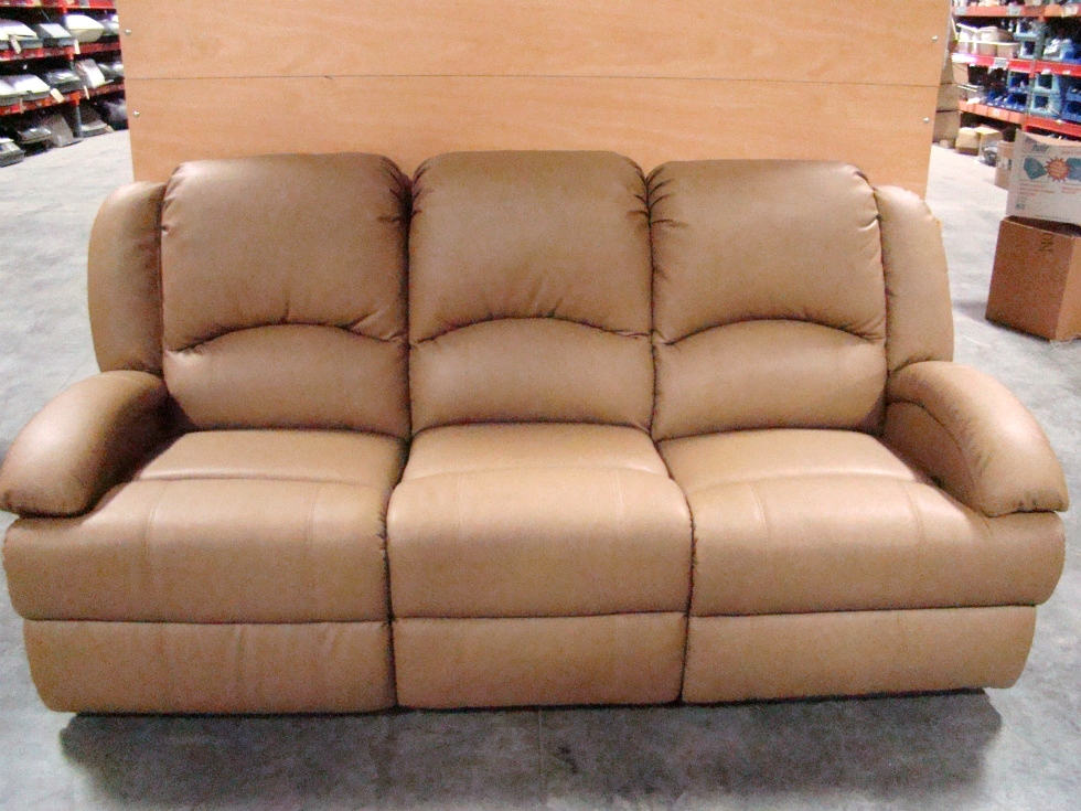 RV Furniture USED RV/MOTORHOME/CAMPER FURNITURE THEATER 3 SEATING WALL