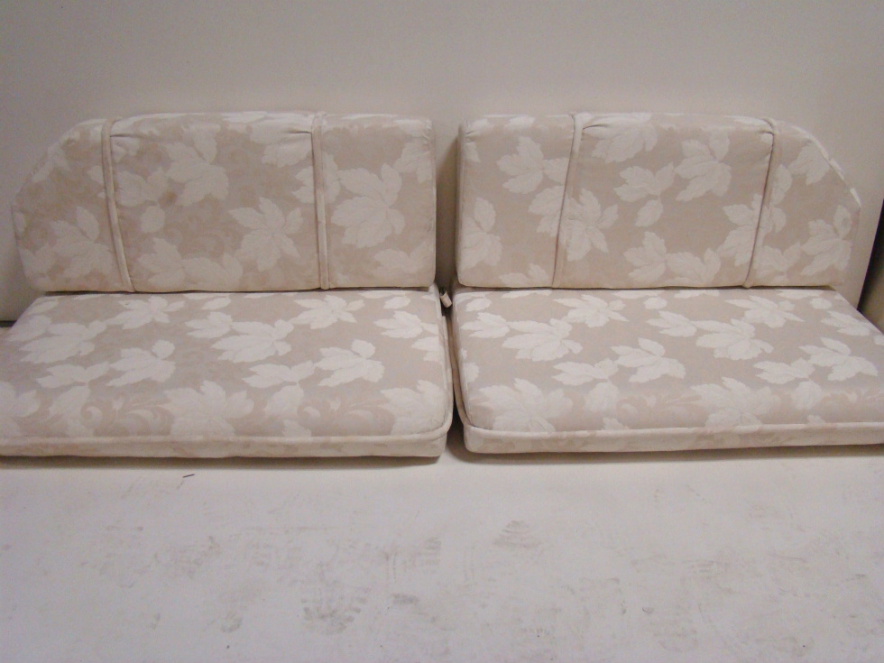 USED RV/MOTORHOME FURNITURE 4 PIECE DINETTE CUSHION SET (IVORY) FOR SALE RV Furniture 