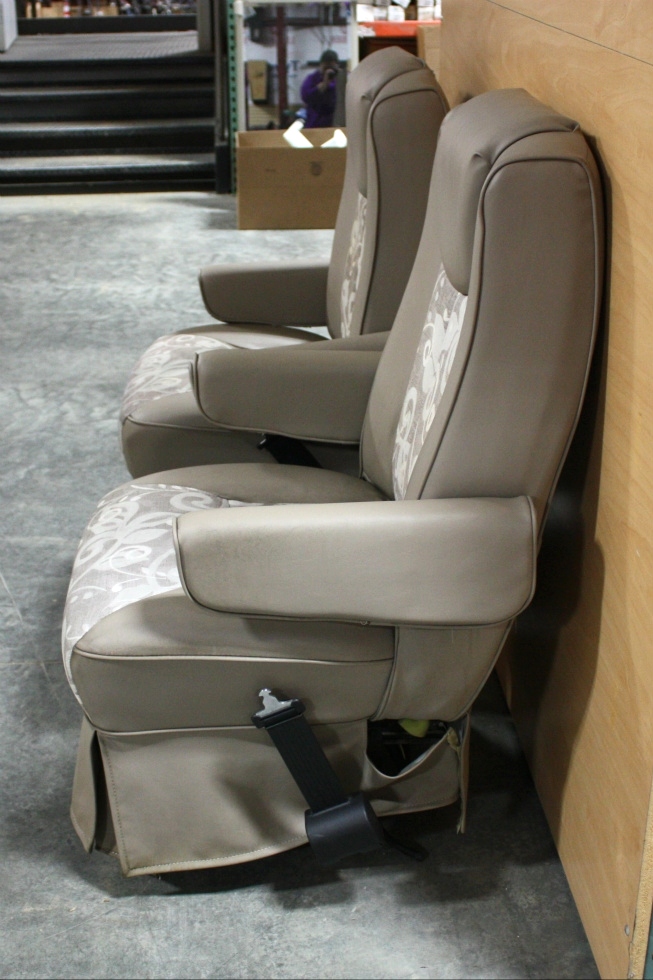RV Furniture USED RV VINYL & CLOTH SET OF 2 CAPTAIN CHAIRS FOR SALE RV