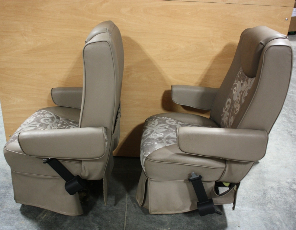 RV Furniture USED RV VINYL & CLOTH SET OF 2 CAPTAIN CHAIRS FOR SALE RV