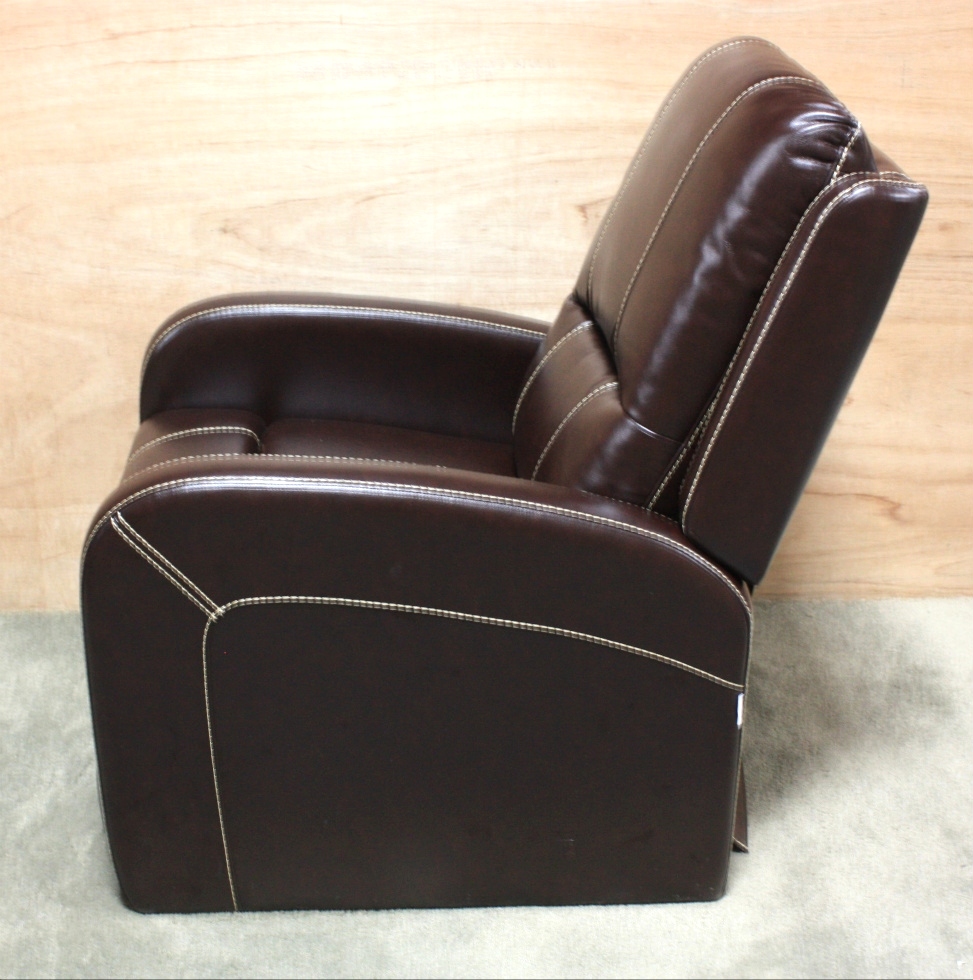 RV Furniture THOMAS PAYNE COLLECTION PUSH BACK RECLINER JALECO