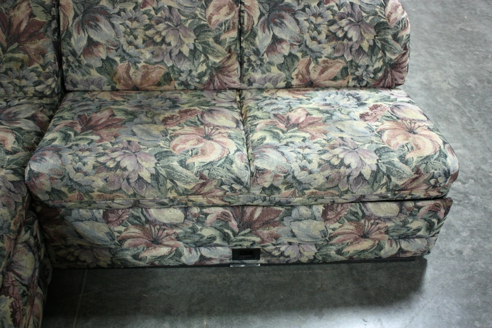 RV Furniture USED RV CLOTH FLOWER PATTERN JLOUNGE FOR SALE RV J