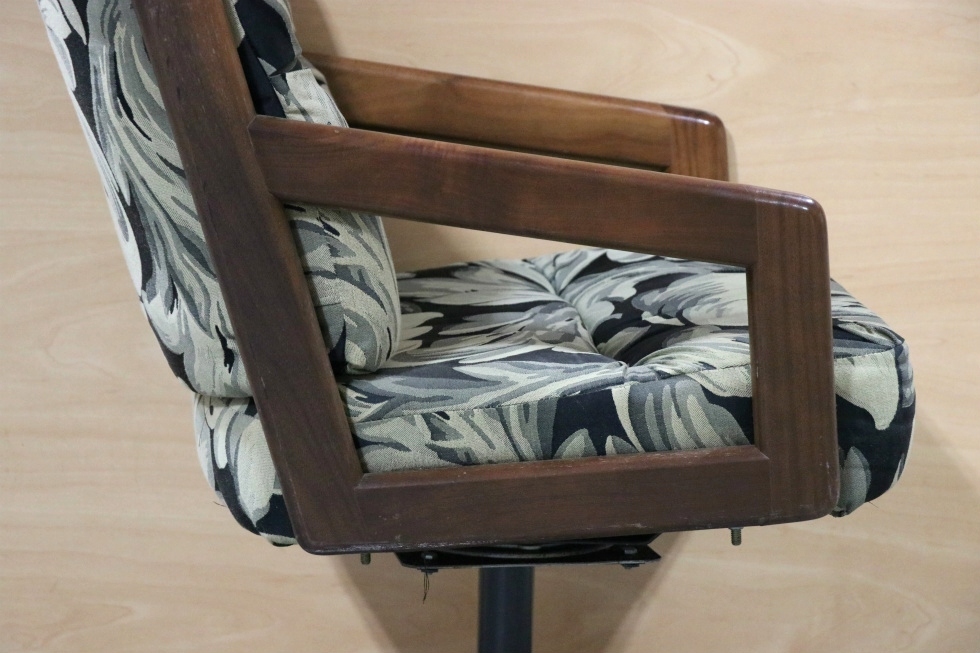 RV Furniture USED CLOTH SWIVEL CHAIR RV FURNITURE FOR SALE