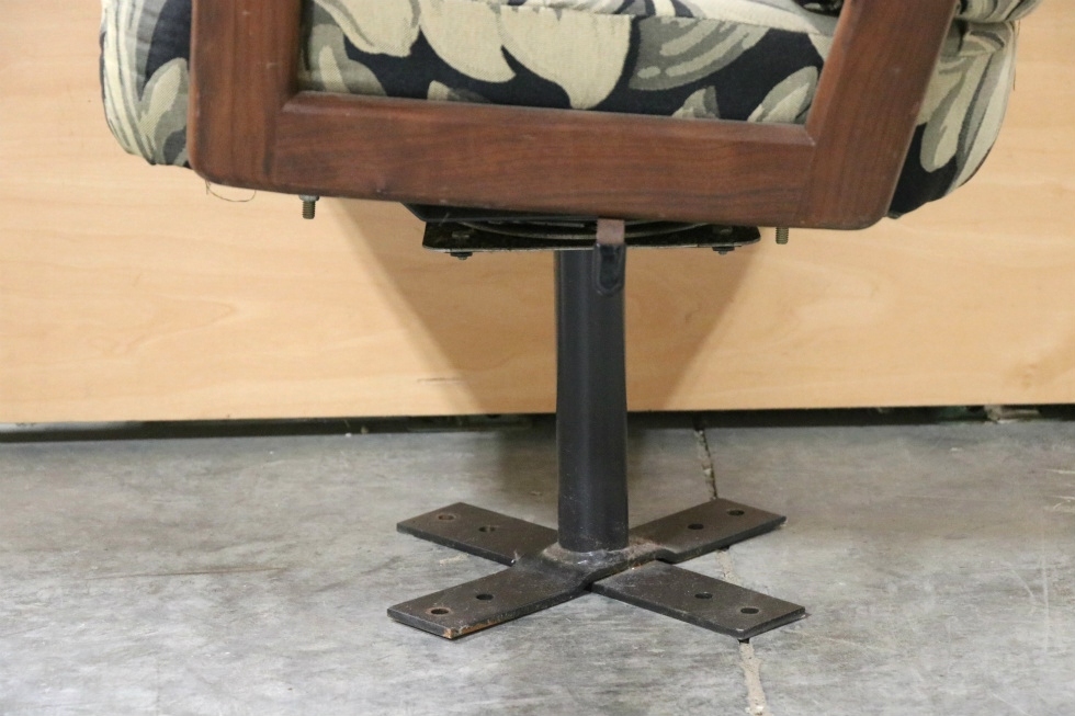 RV Furniture USED CLOTH SWIVEL CHAIR RV FURNITURE FOR SALE