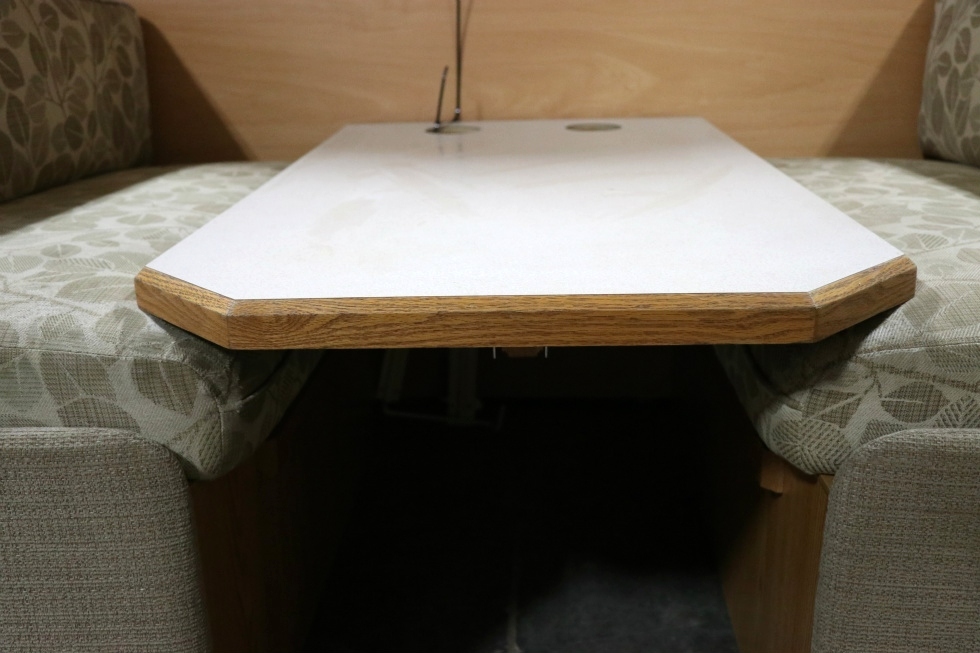 RV Furniture USED MOTORHOME LEAF PATTERN CLOTH BOOTH RV