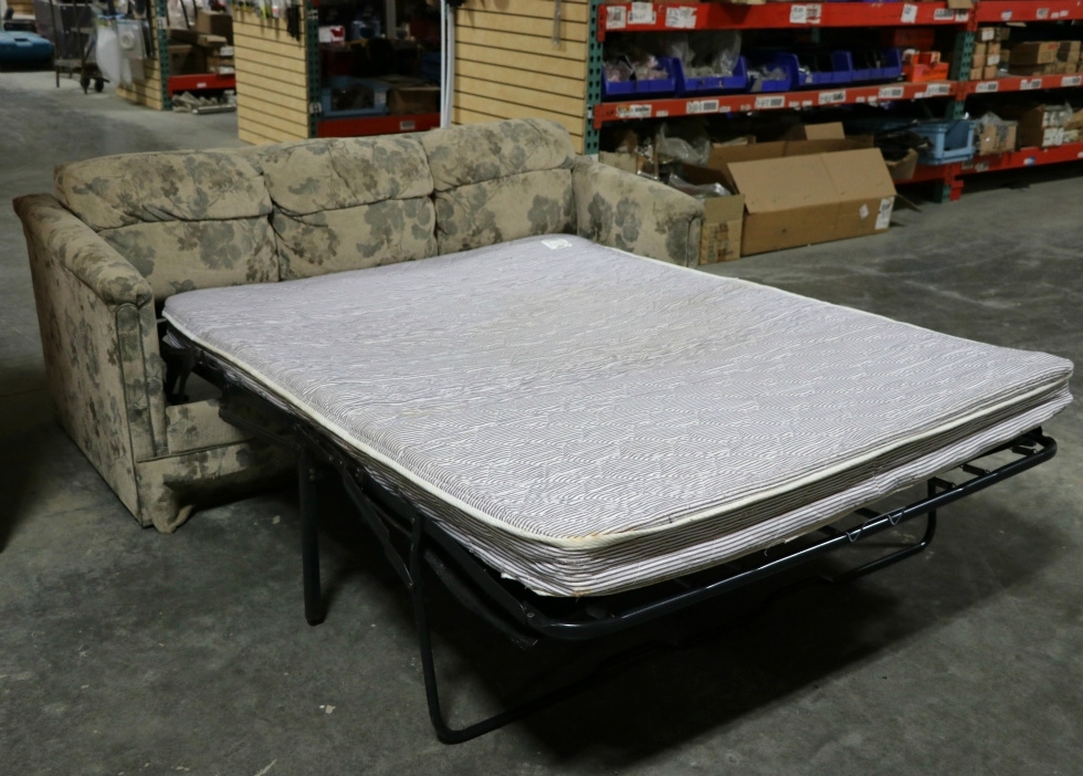 RV Furniture USED RV CLOTH PULL OUT SLEEPER SOFA MOTORHOME FURNITURE