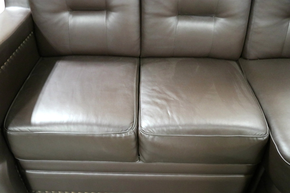 RV Furniture USED VILLA INTERNATIONAL RV BROWN LEATHER JLOUNGE SLEEPER