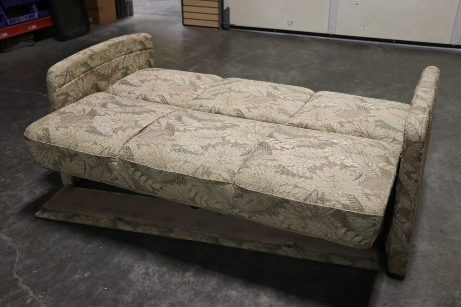RV Furniture USED MOTORHOME CLOTH LEAF PATTERN JACK KNIFE SLEEPER SOFA