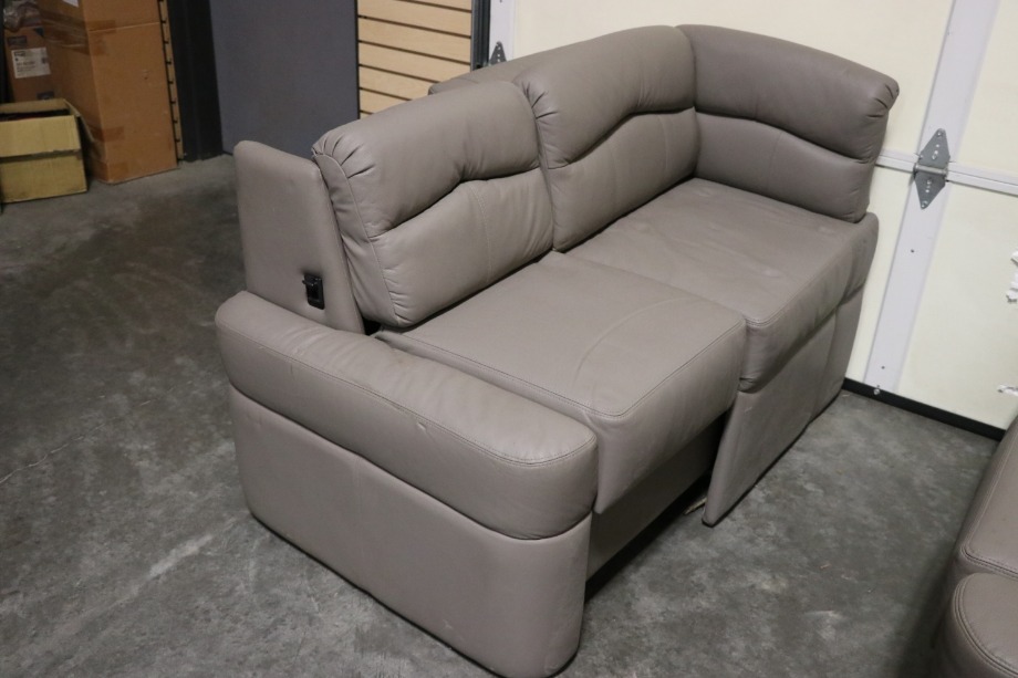 RV Furniture USED MOTORHOME GREY EXTENDABLE BOOTH WITH TABLE