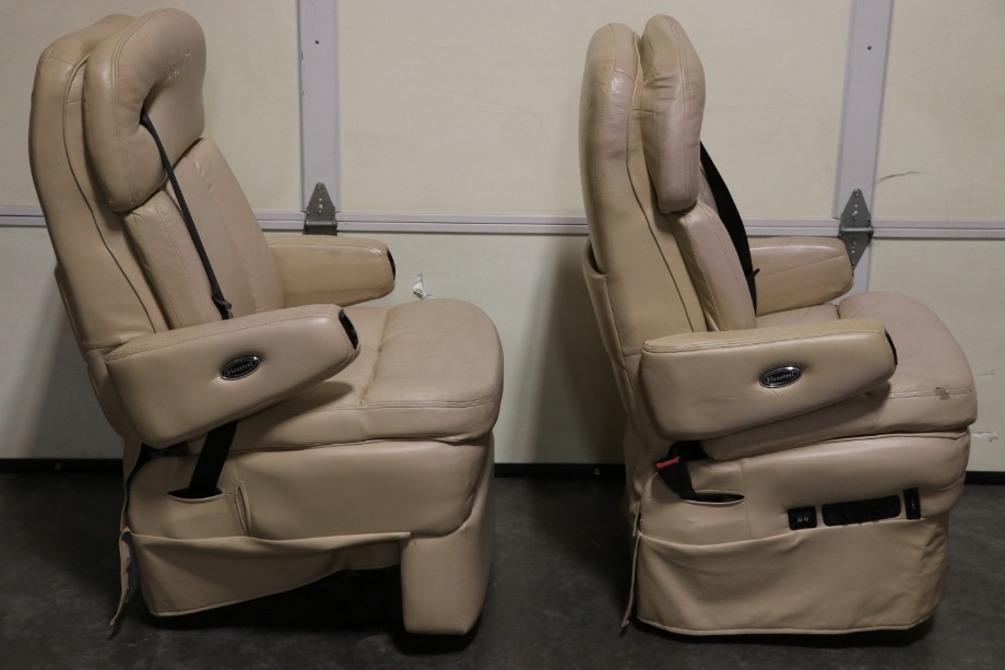 RV Furniture USED RV Captains Chairs CAPTIAIN CHAIRSÜSED CAPTAIN