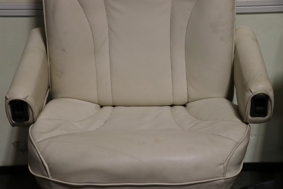 USED RV FLEXSTEEL VINYL CAPTAIN CHAIR SET FOR SALE RV Furniture 