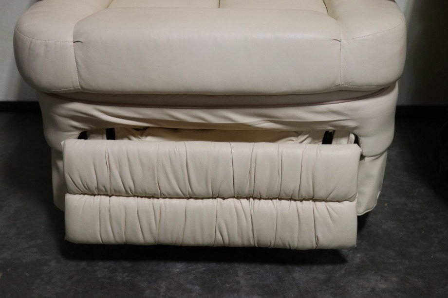 USED VINYL CAPTAIN CHAIR SET RV PARTS FOR SALE RV Furniture 