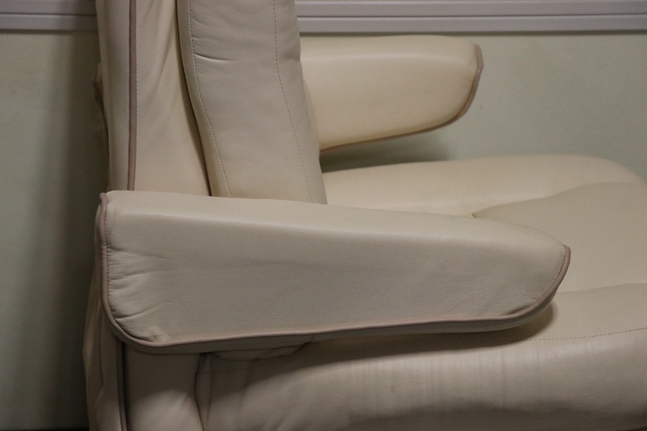 USED VINYL CAPTAIN CHAIR SET RV PARTS FOR SALE RV Furniture 