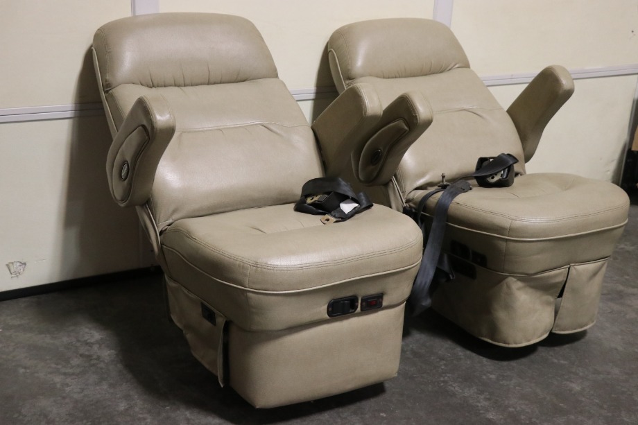 RV Furniture USED VINYL/LEATHER FLEXSTEEL CAPTAIN CHAIR SET MOTORHOME