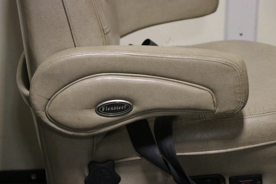 RV Furniture USED VINYL/LEATHER FLEXSTEEL CAPTAIN CHAIR SET MOTORHOME
