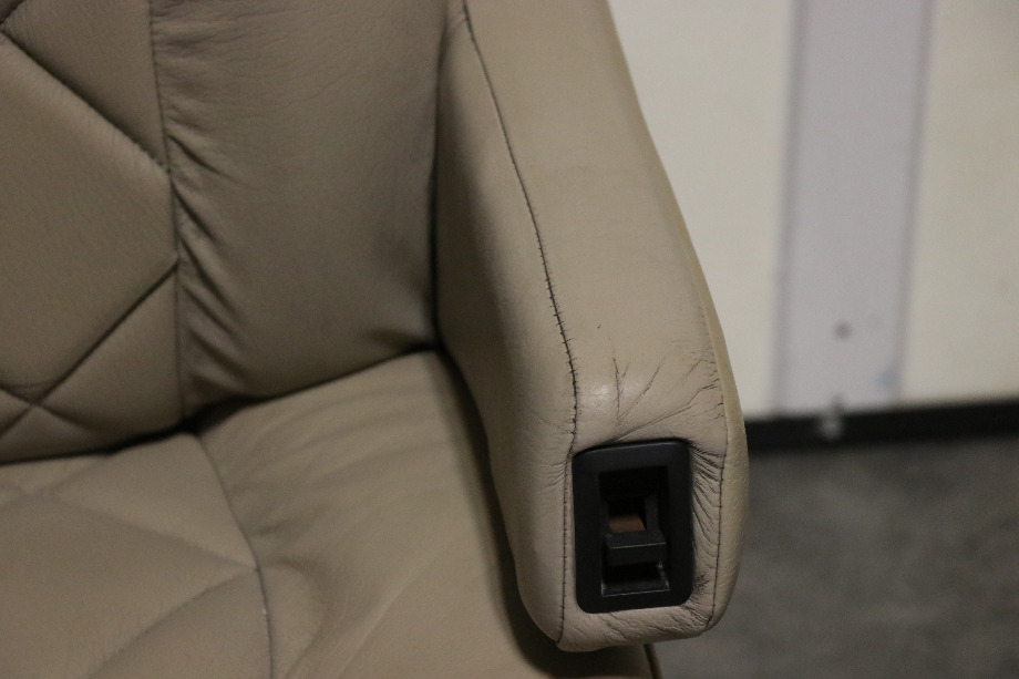 USED MOTORHOME TAN FLEXSTEEL CAPTAIN CHAIR FOR SALE RV Furniture 