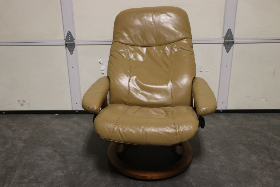 USED BROWN SWIVEL EURO CHAIR MOTORHOME FURNITURE FOR SALE RV Furniture 