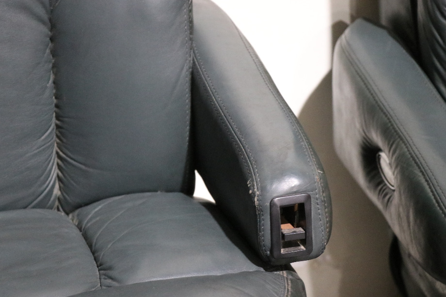 USED GREEN FLEXSTEEL CAPTAIN CHAIR SET RV FURNITURE FOR SALE RV Furniture 