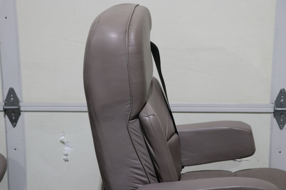 USED GRAY FLEXSTEEL CAPTAIN CHAIR SET MOTORHOME FURNITURE FOR SALE RV Furniture 