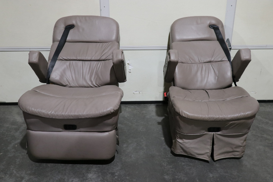 USED GRAY FLEXSTEEL CAPTAIN CHAIR SET MOTORHOME FURNITURE FOR SALE RV Furniture 