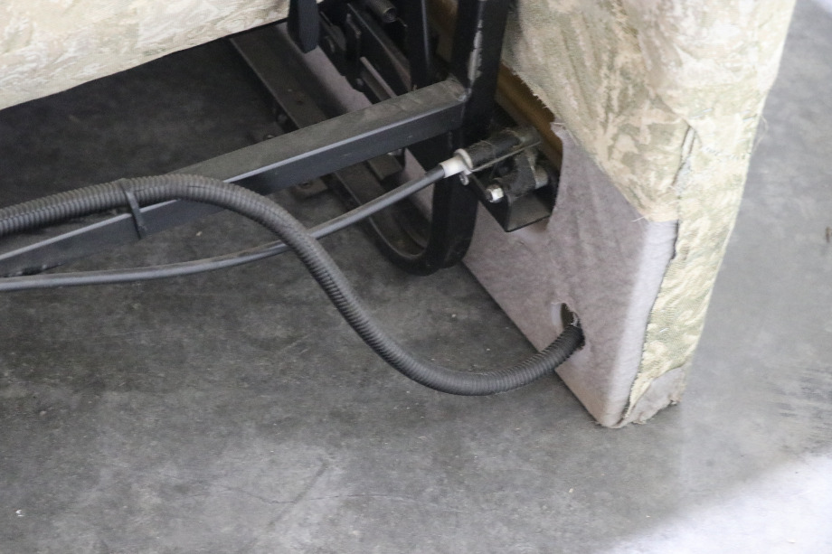 USED MOTORHOME CLOTH ELECTRIC SLEEPER SOFA FOR SALE RV Furniture 