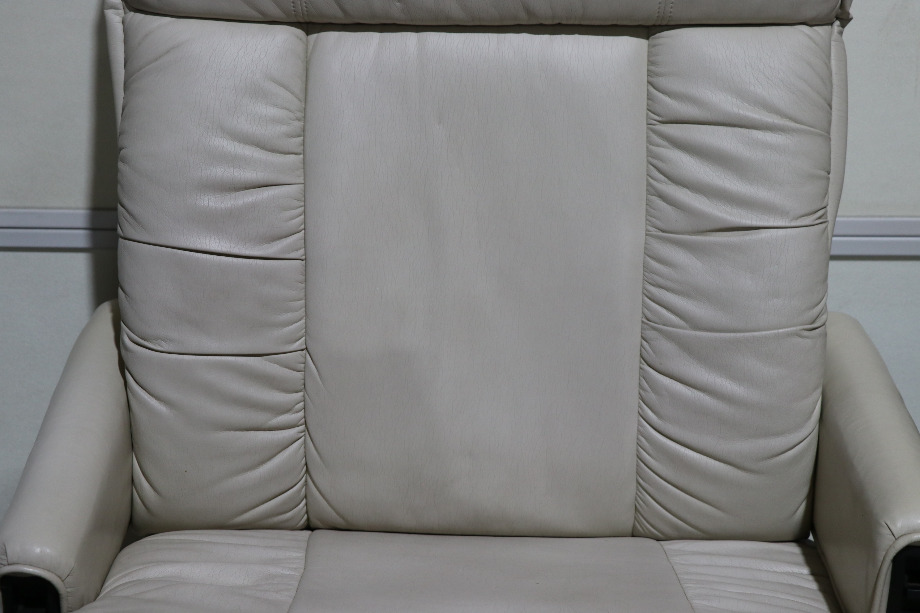 USED MOTORHOME FLEXSTEEL CAPTAIN CHAIR SET FOR SALE RV Furniture 