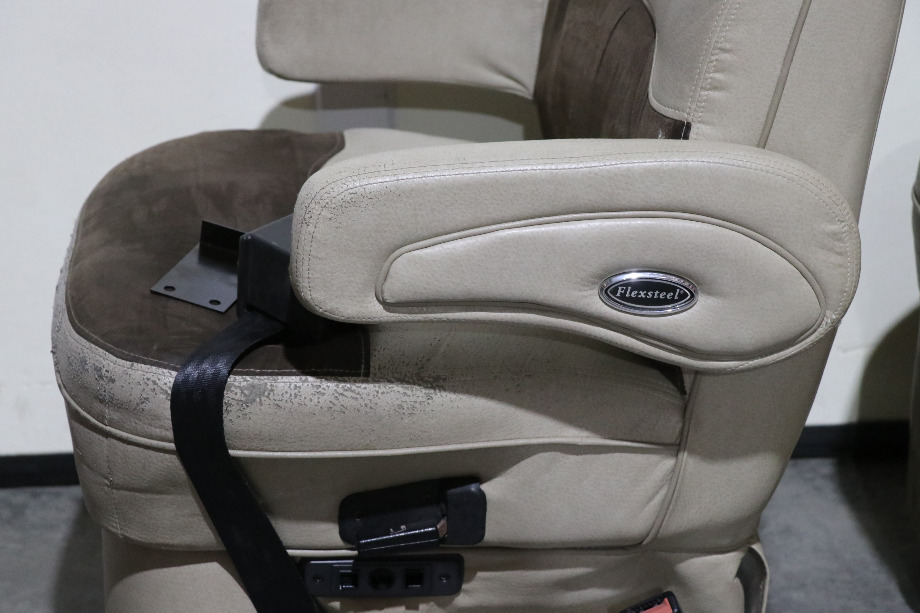 USED FLEXSTEEL CAPTAIN CHAIR SET RV/MOTORHOME FURITURE FOR SALE RV Furniture 
