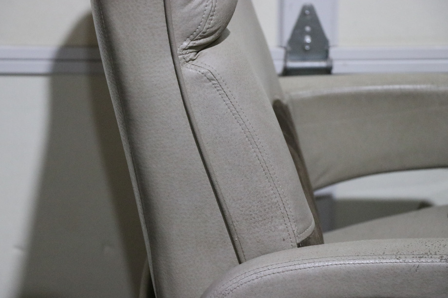 USED FLEXSTEEL CAPTAIN CHAIR SET RV/MOTORHOME FURITURE FOR SALE RV Furniture 