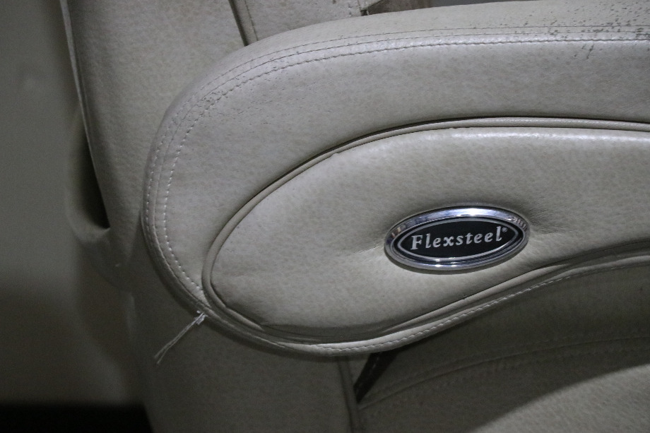 USED FLEXSTEEL CAPTAIN CHAIR SET RV/MOTORHOME FURITURE FOR SALE RV Furniture 